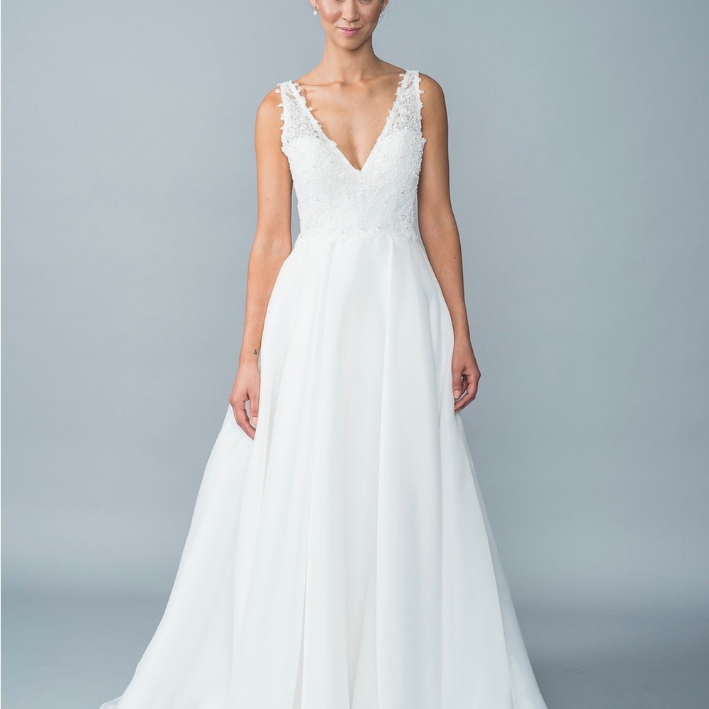 Lis Simon "Heidi" Wedding Gown Ivory size 10
